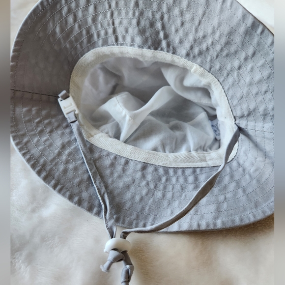 Jan and Jul infant bucket hat - Picture 4 of 4